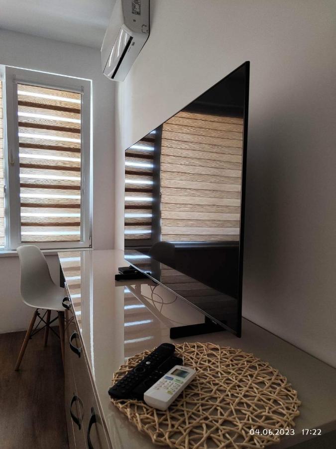 Dety'S Apartment Burgas Exterior photo
